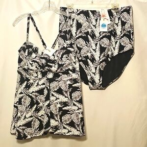 NWT Clubswim Caribbean Palms Black & White Womens 2-piece Swim Suit 20W & 22W